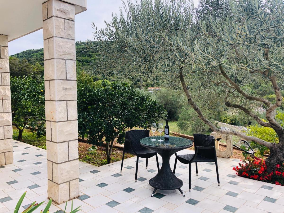 Zrnovo Apartments Blanka מראה חיצוני תמונה
