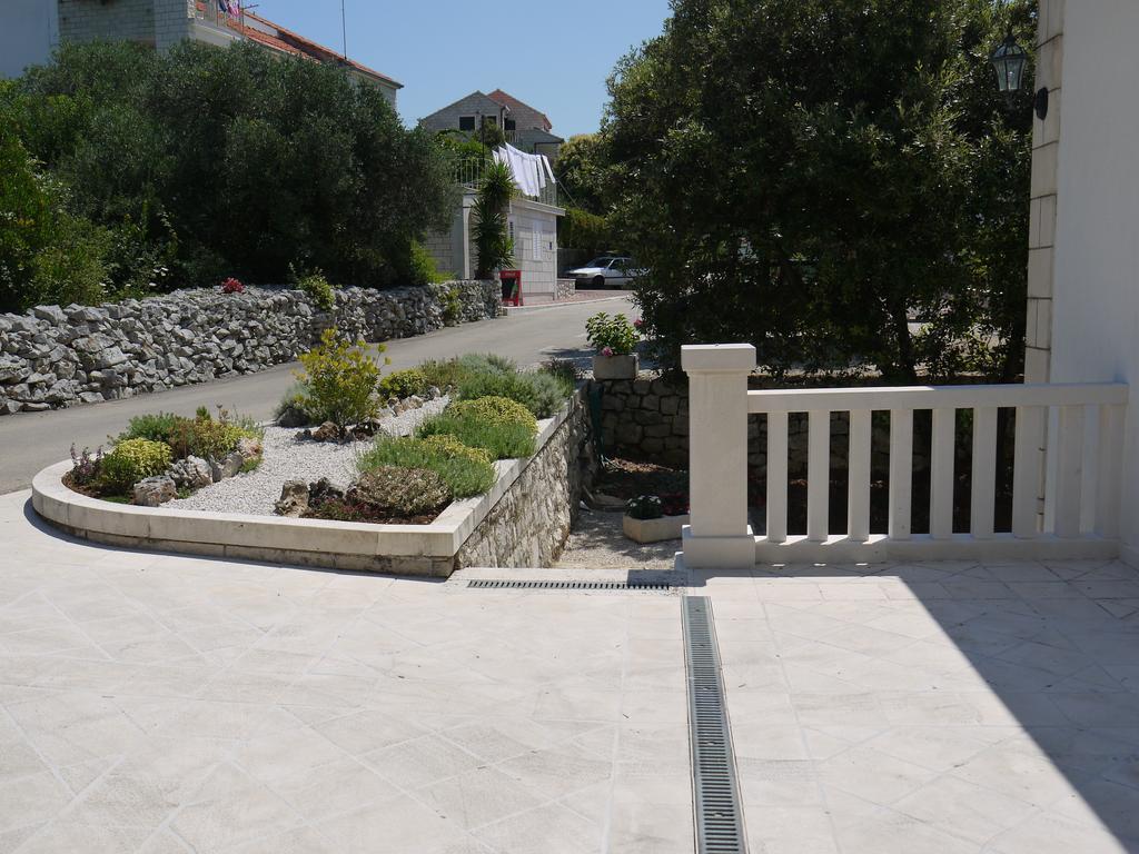 Zrnovo Apartments Blanka מראה חיצוני תמונה