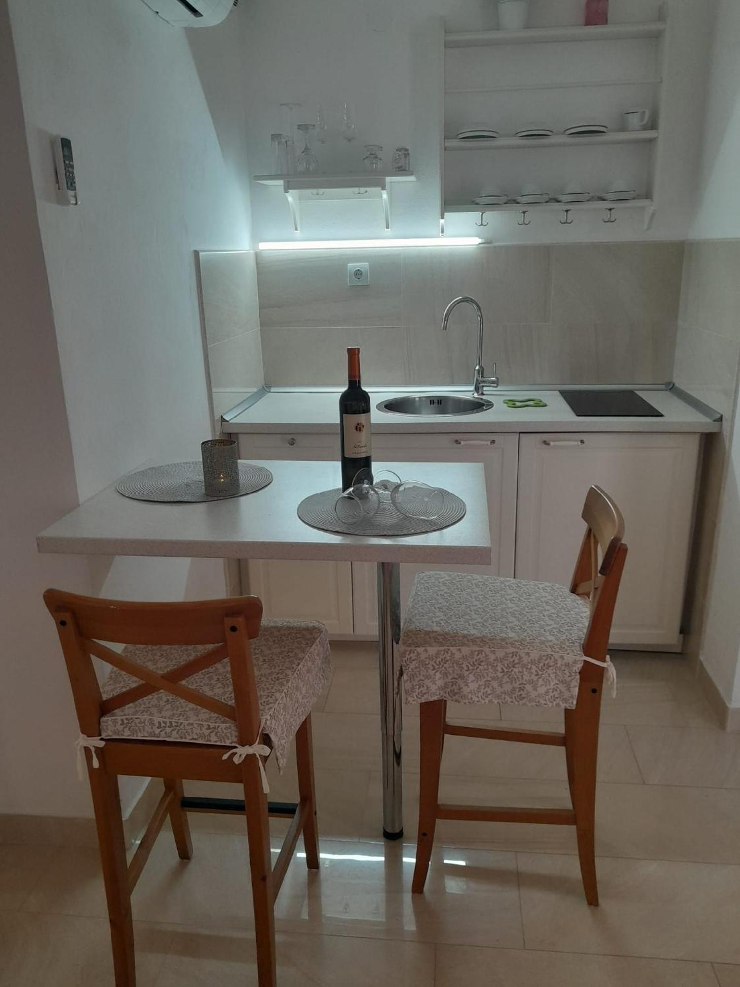 Zrnovo Apartments Blanka מראה חיצוני תמונה
